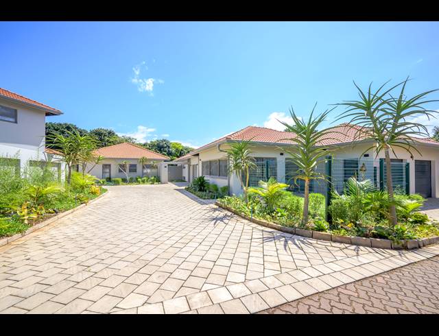3 BEDROOM HOUSE FOR SALE IN PORT ZIMBALI